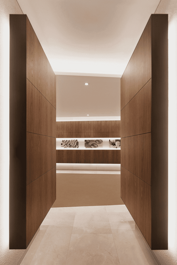 Fotografía proyecto diseño de interiores de Ujo and Partners- boutique Rolex