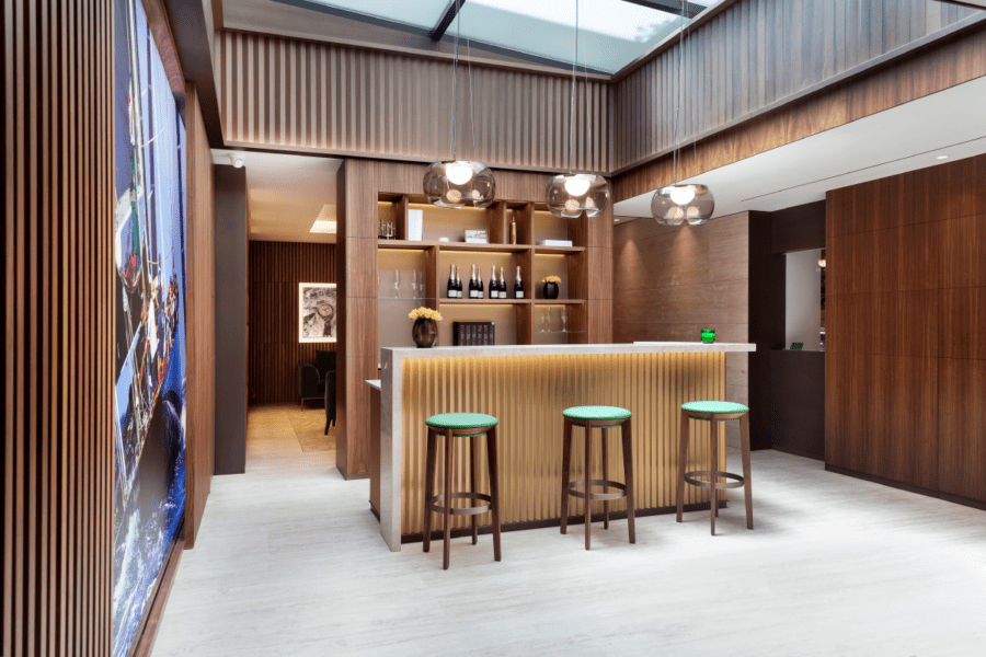 Rolex-Red-House-Gilbraltar-Proyecto-diseno-de-interiores-Retail-Ujo-and-Partners-03