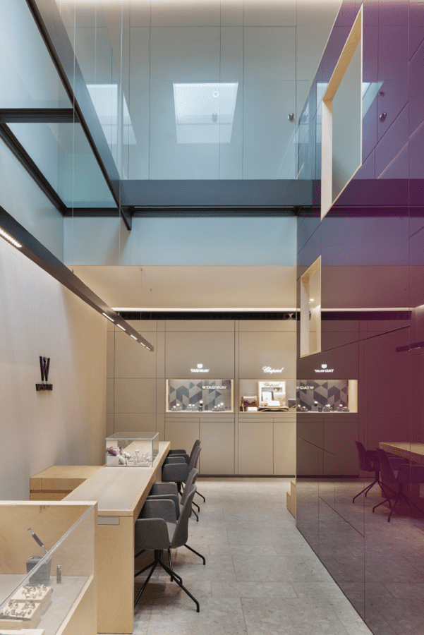 Fotografía proyecto diseño de interiores de Ujo and Partners- joyería Wesselton